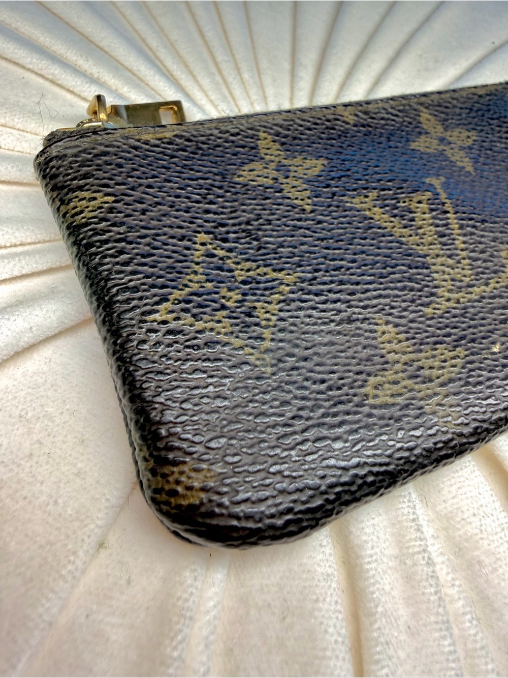 Louis Vuitton Vintage Brown Monogram Key Pouch - Picture 8 of 10